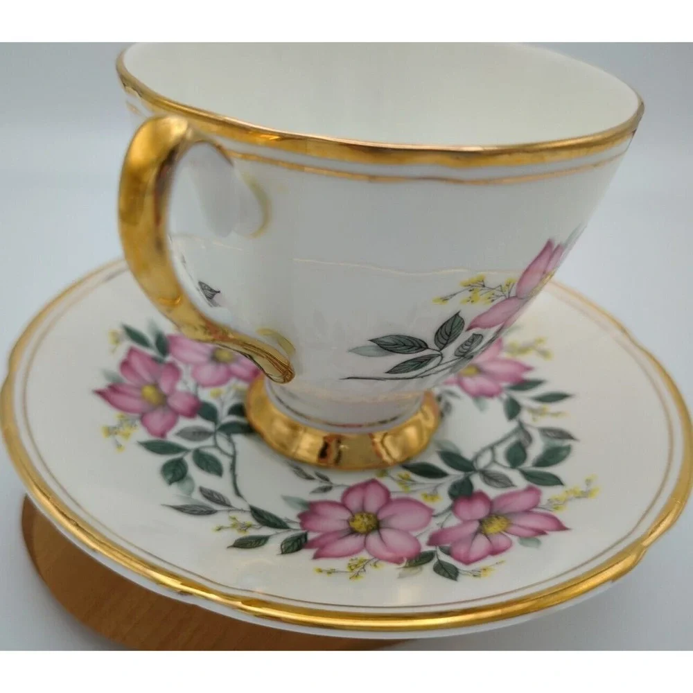 Elizabethan by Taylor & Kent vintage elizabethan